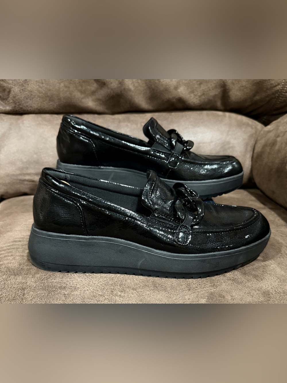 Clarks Zylah May Black Crinkle Patent Chain Loafers